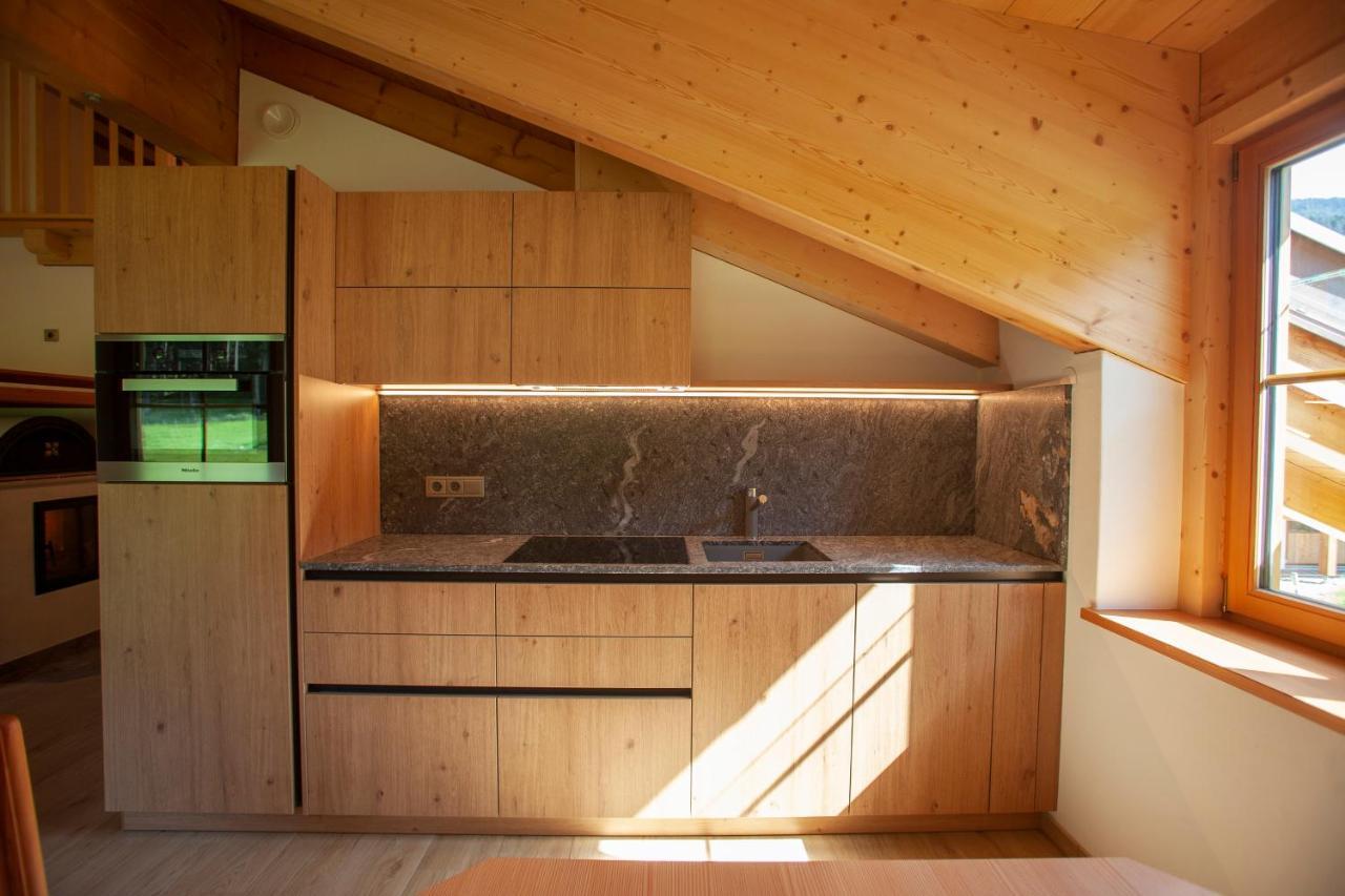 Peil Highend-Basic Apartments San Candido Exterior photo