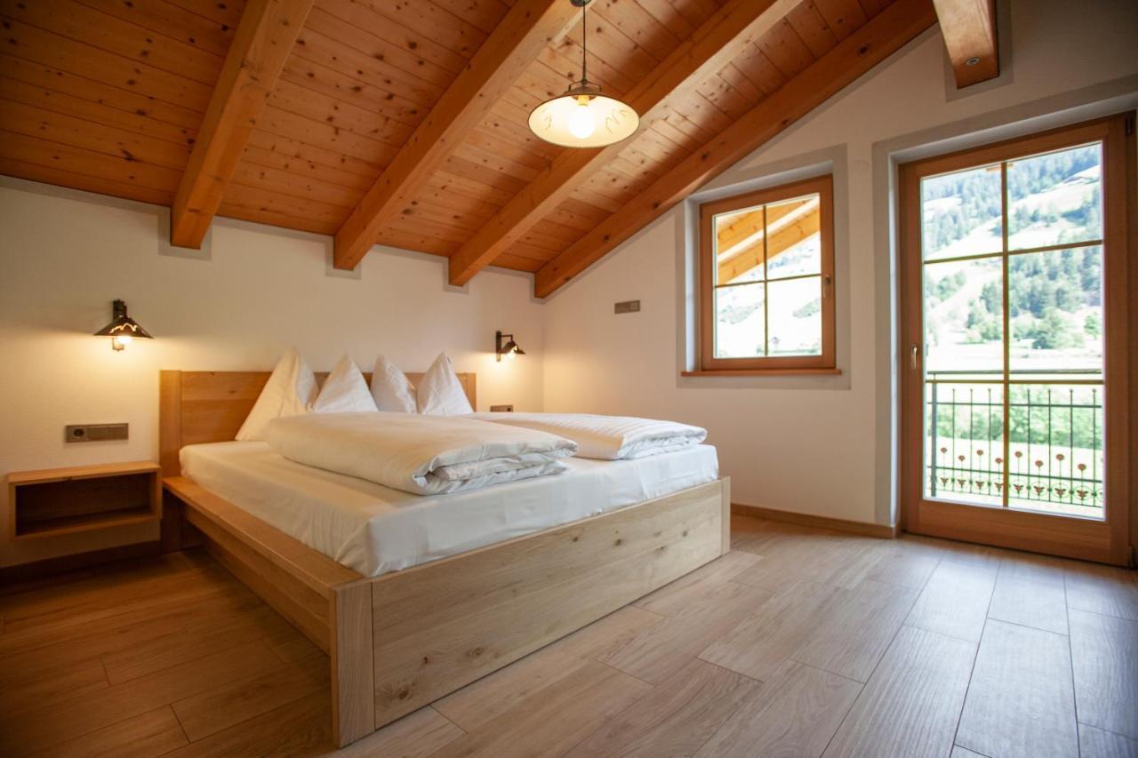 Peil Highend-Basic Apartments San Candido Exterior photo
